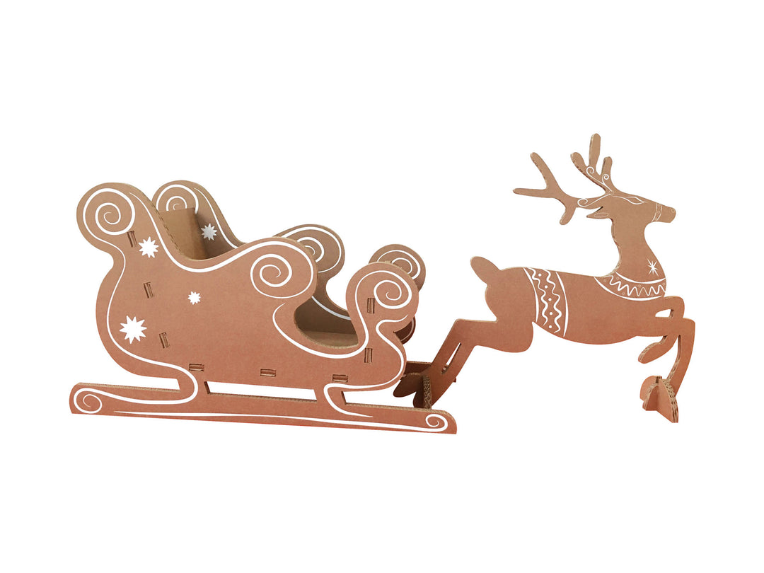 Renna e slitta di Natale decorate - Decorated Santa's sleigh and reindeer