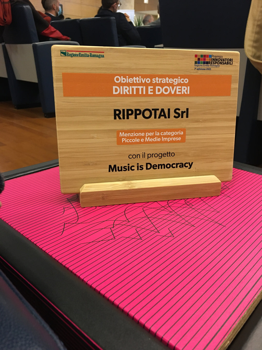 Rippotai wins a special mention with  inclusive musical pouf Soundpotai