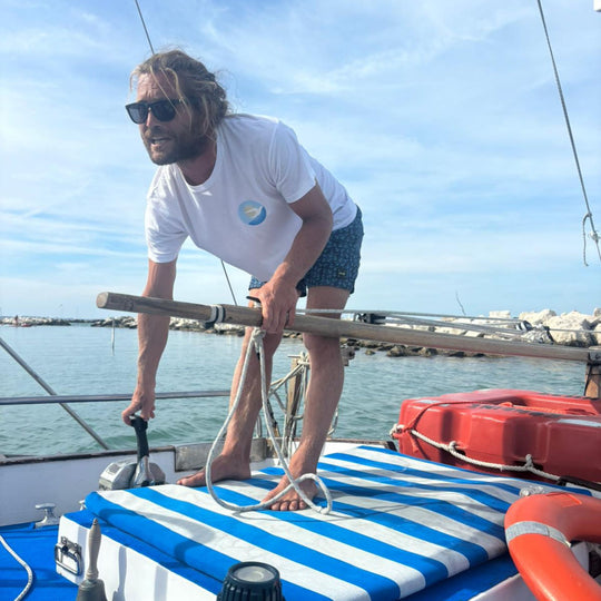 T-Shirt Rondine sul mare